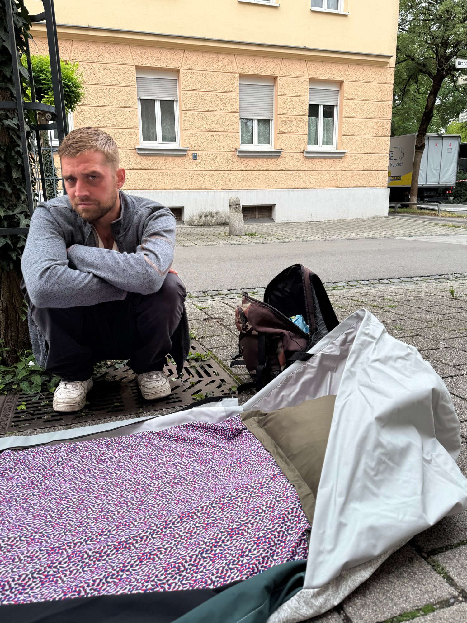 20250725_094144790_iOS