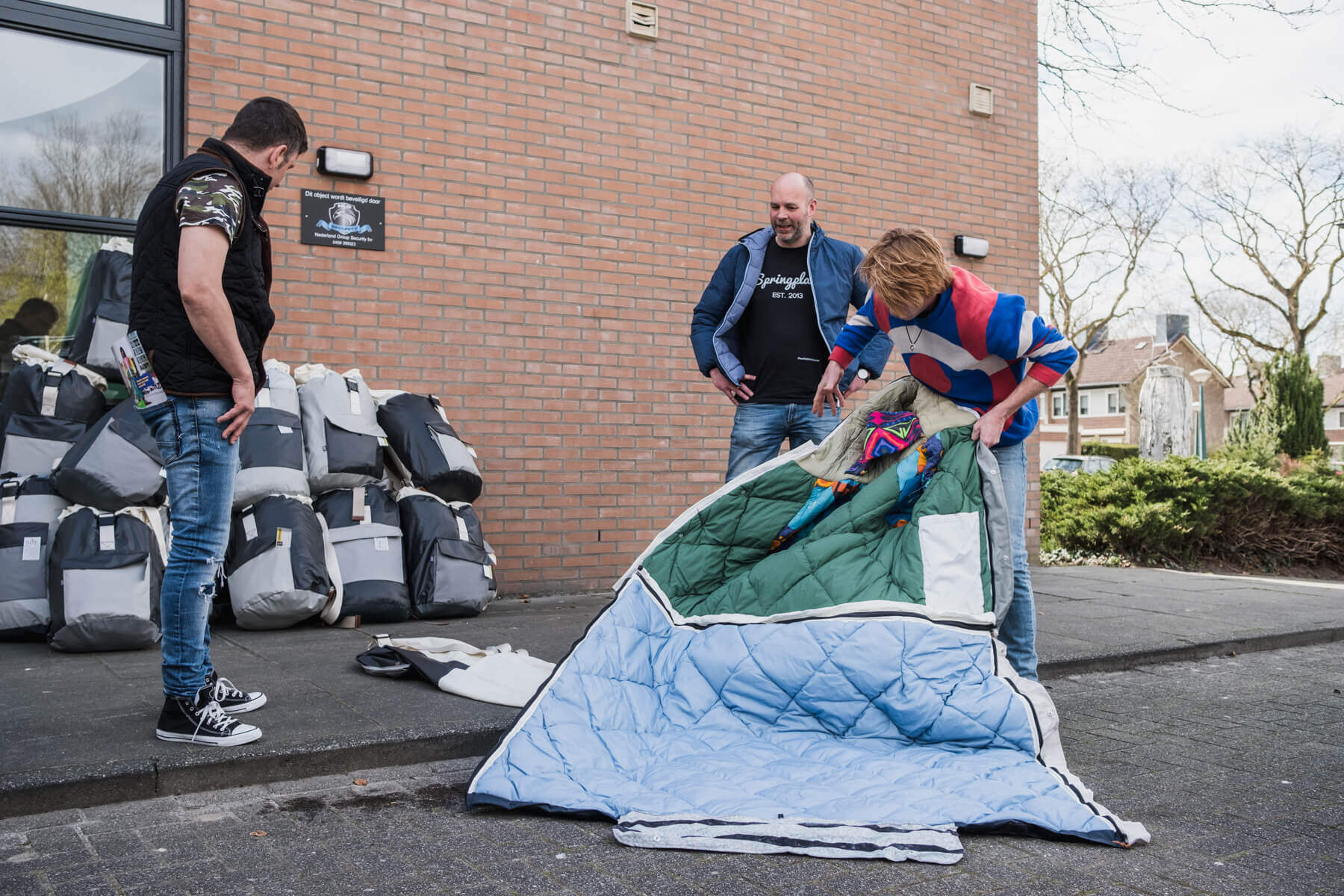 Sheltersuit partners: ogen en oren in de straten