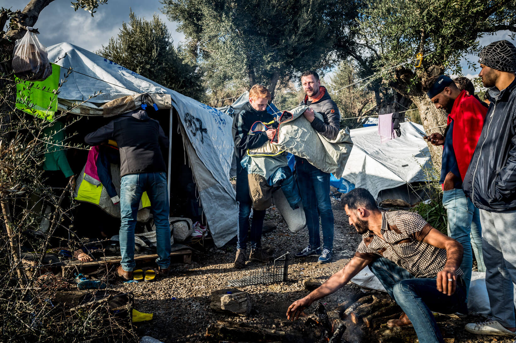 Corona: refugees in Moria fear a humanitarian disaster | Sheltersuit